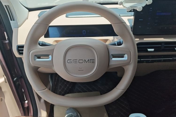 Used Geely Galaxy Panda 2024 Panda Mini 200km Longteng PRO Edition Steering Wheel