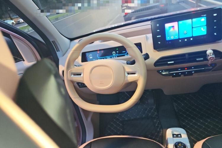 Used Geely Galaxy Panda 2024 Panda Mini 200km Longteng PRO Edition Steering Wheel