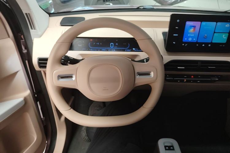 Used Geely Galaxy Panda 2024 Panda Mini 200km Longteng PRO Edition Steering Wheel