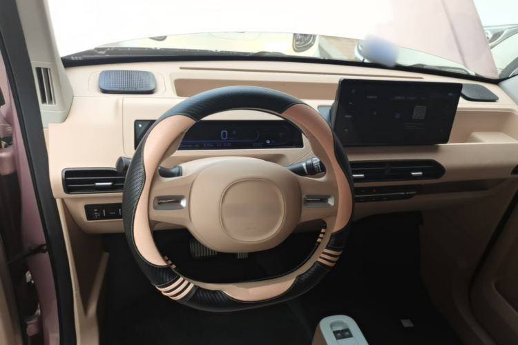 Used Geely Galaxy Panda 2024 Panda Mini 200km Longteng PRO Edition Steering Wheel