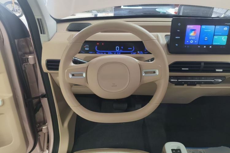 Used Geely Galaxy Panda 2024 Panda Mini 200km Longteng PRO Edition Steering Wheel