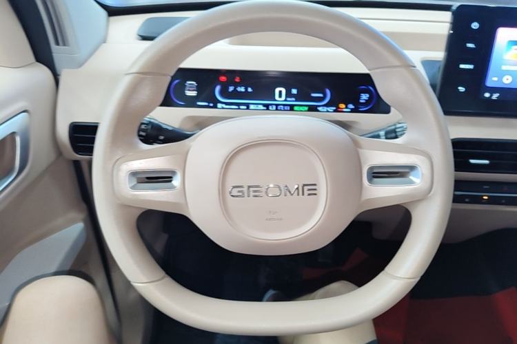 Used Geely Galaxy Panda 2024 Panda Mini 200km Longteng PRO Edition Steering Wheel