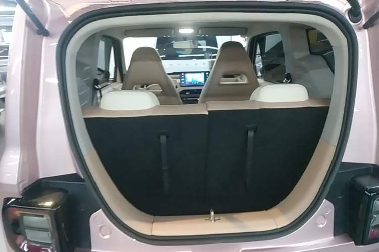Used Geely Galaxy Panda 2024 Panda Mini 200km Longteng PRO Edition Trunk