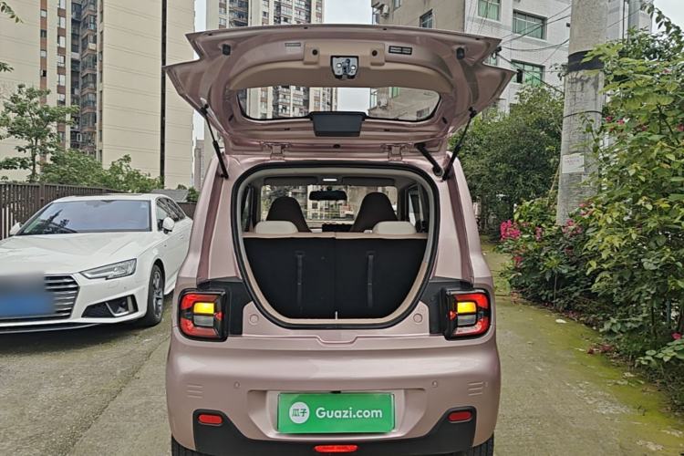 Used Geely Galaxy Panda 2024 Panda Mini 200km Endurance Bear Trunk