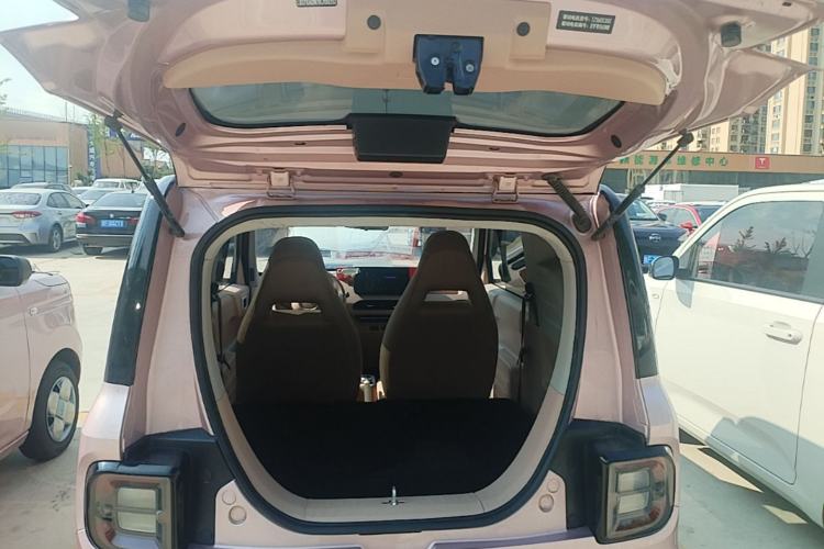 Used Geely Galaxy Panda 2024 Panda Mini 200km Endurance Bear Trunk