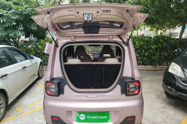 Used Geely Galaxy Panda 2024 Panda Mini 200km Endurance Bear Trunk