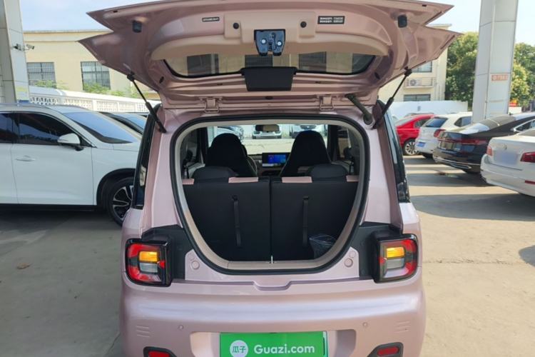 Used Geely Galaxy Panda 2024 Panda Mini 200km Endurance Bear Trunk