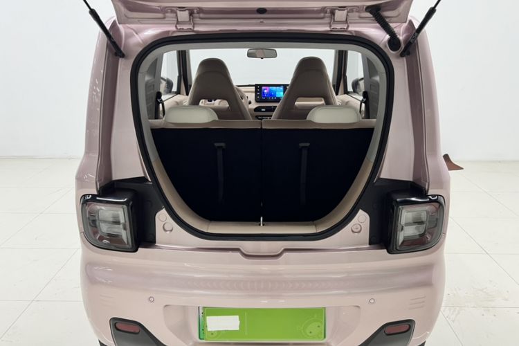 Used Geely Galaxy Panda 2024 Panda Mini 200km Endurance Bear Trunk