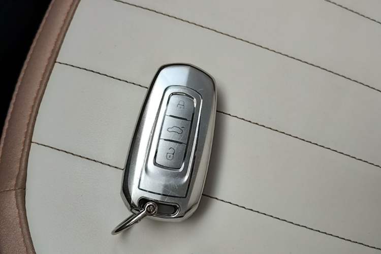 Used Geely Galaxy Panda 2024 200km Panda Kart Vehicle Key
