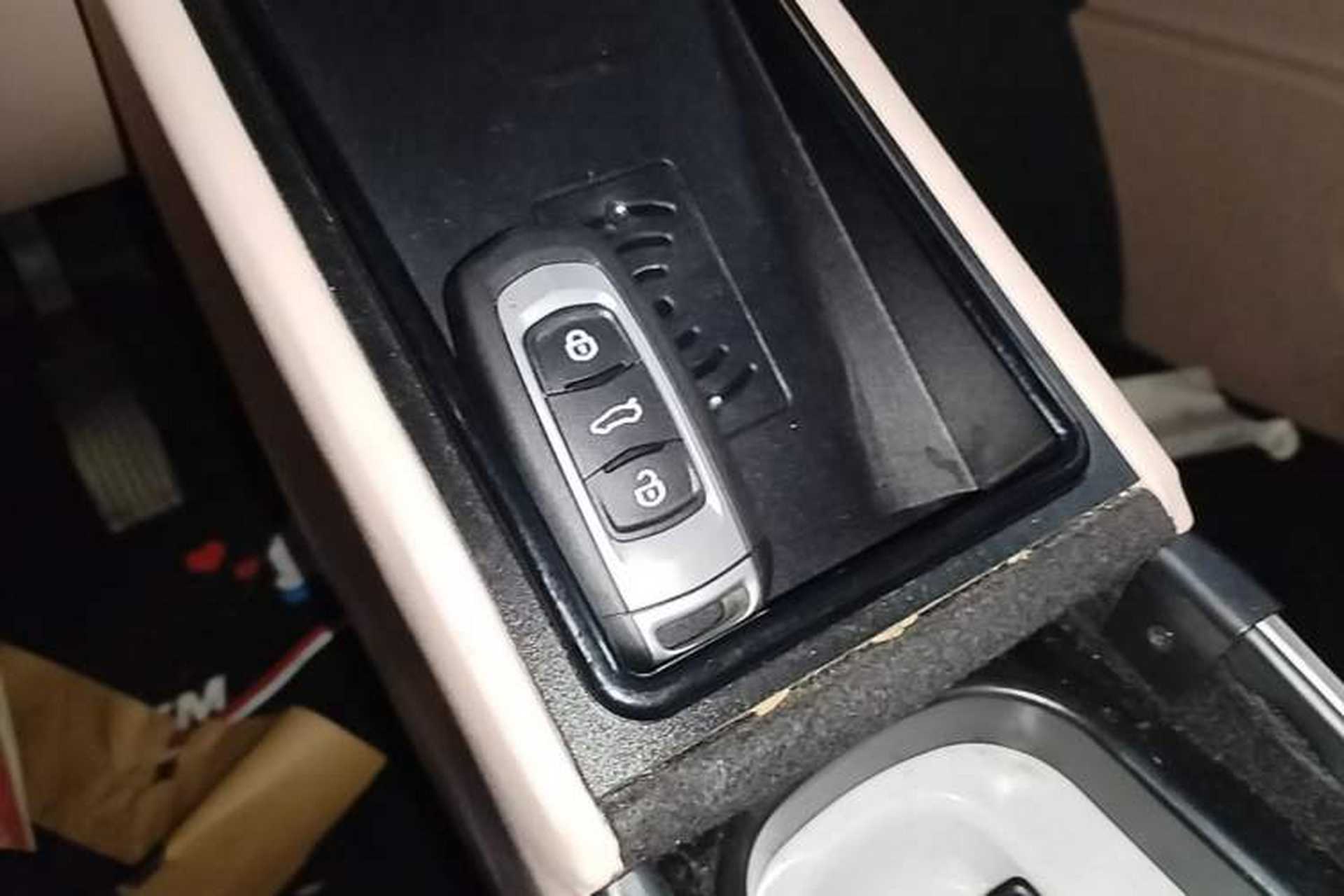 Used Geely Galaxy Panda 2024 Panda Mini 200km Endurance Bear Vehicle Key