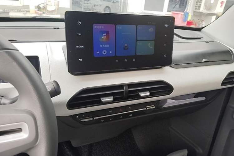 Used Geely Galaxy Panda 2024 Panda Mini 200km Longteng PRO Edition Audio And AC Panel