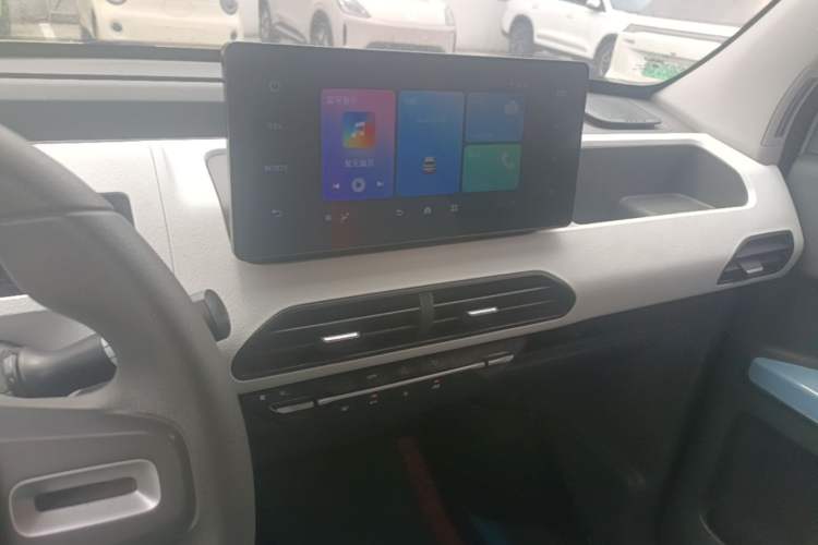 Used Geely Galaxy Panda 2024 Panda Mini 200km Endurance Bear Audio And AC Panel