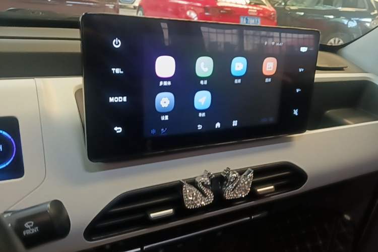 Used Geely Galaxy Panda 2024 Panda Mini 200km Endurance Bear Audio And AC Panel