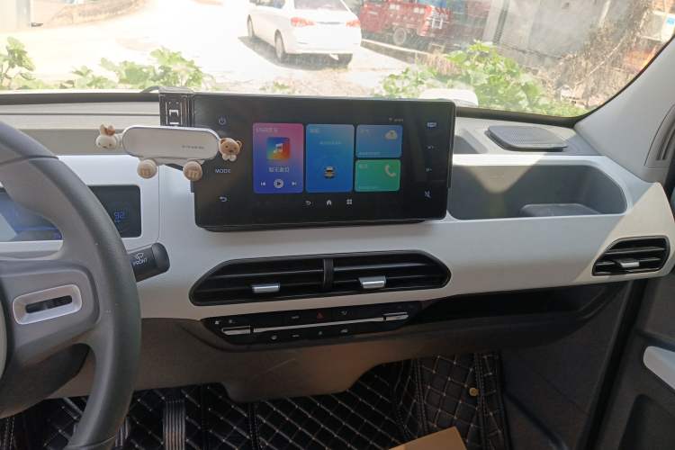 Used Geely Galaxy Panda 2024 200km Panda Rider Audio And AC Panel