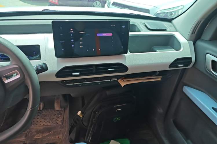 Used Geely Galaxy Panda 2024 Panda Mini 200km Endurance Bear Audio And AC Panel