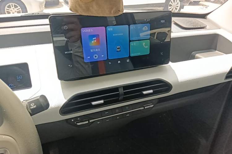Used Geely Galaxy Panda 2024 Panda Mini 200km Longteng PRO Edition Audio And AC Panel