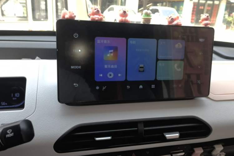 Used Geely Galaxy Panda 2024 Panda Mini 200km Endurance Bear Audio And AC Panel