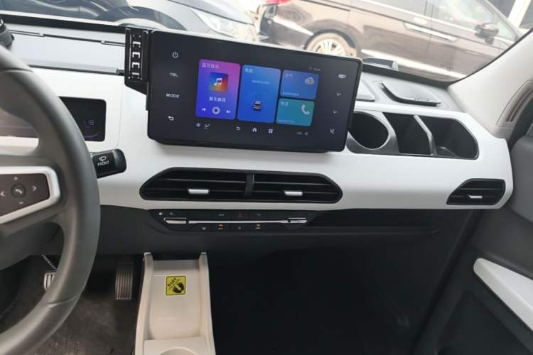 Used Geely Galaxy Panda 2024 200km Panda Kart Audio And AC Panel