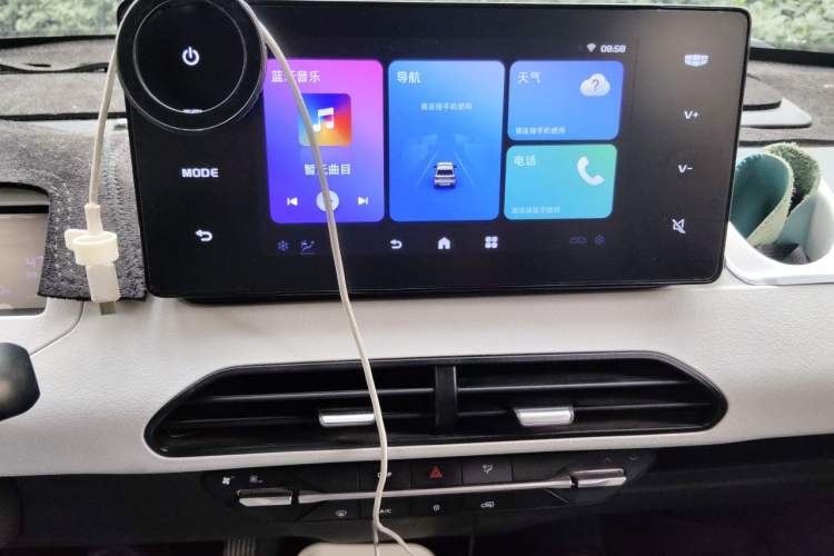 Used Geely Galaxy Panda 2024 Panda Mini 200km Endurance Bear Audio And AC Panel
