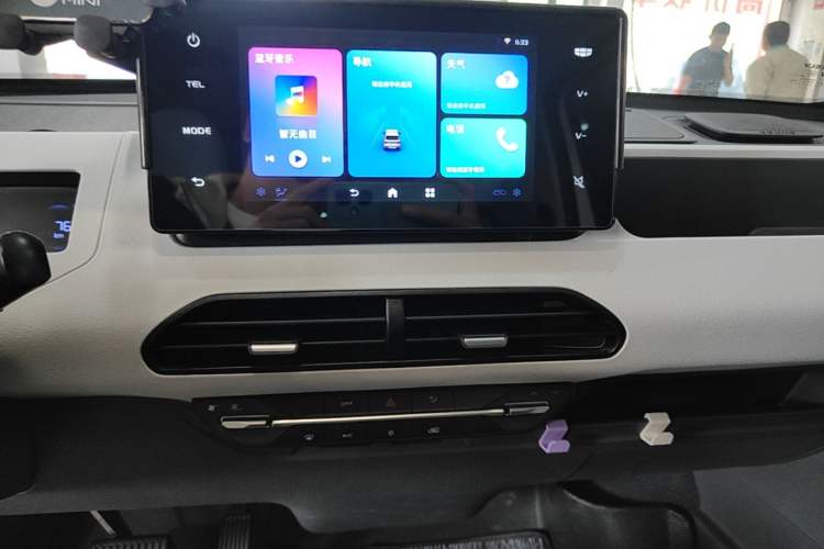 Used Geely Galaxy Panda 2024 Panda Mini 200km Endurance Bear Audio And AC Panel