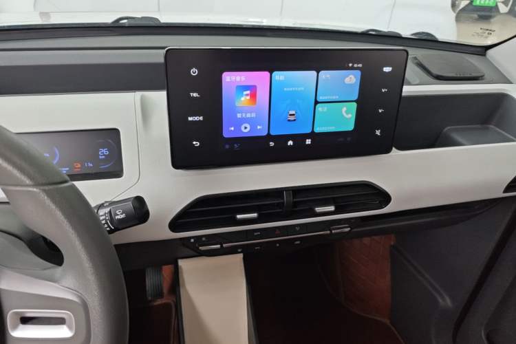 Used Geely Galaxy Panda 2024 Panda Mini 200km Endurance Bear Audio And AC Panel