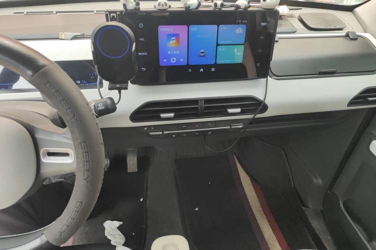 Used Geely Galaxy Panda 2024 200km Panda Kart Audio And AC Panel
