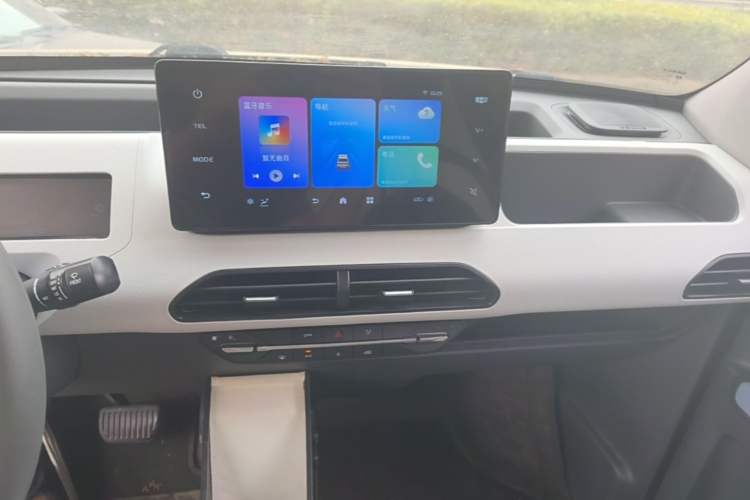 Used Geely Galaxy Panda 2024 Panda Mini 200km Endurance Bear Audio And AC Panel