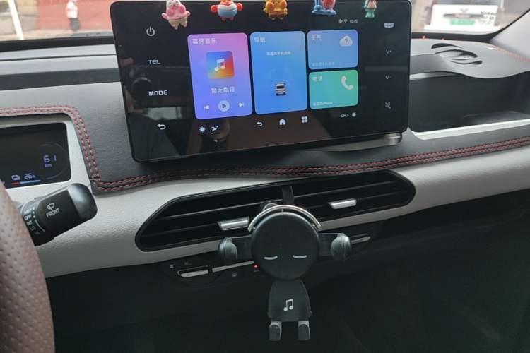 Used Geely Galaxy Panda 2024 Panda Mini 200km Endurance Bear Audio And AC Panel