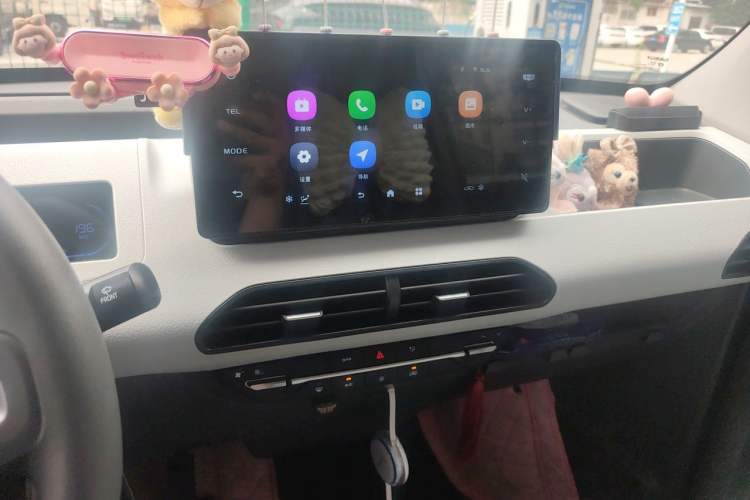 Used Geely Galaxy Panda 2024 Panda Mini 200km Endurance Bear Audio And AC Panel