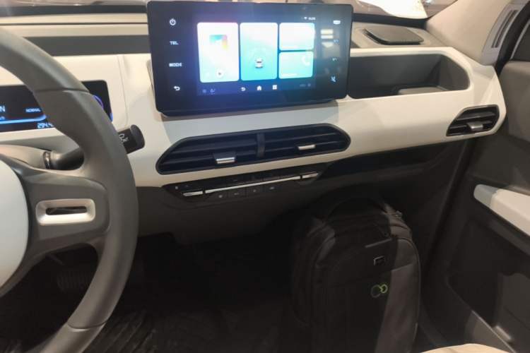 Used Geely Galaxy Panda 2024 200km Panda Rider Audio And AC Panel
