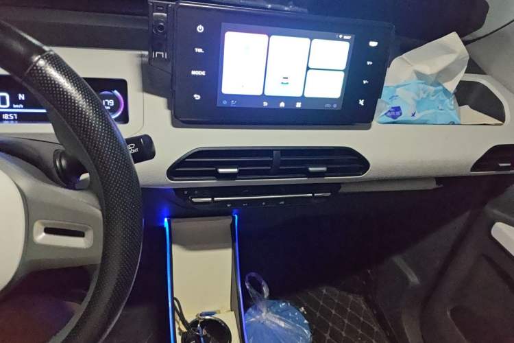 Used Geely Galaxy Panda 2024 200km Panda Rider Audio And AC Panel