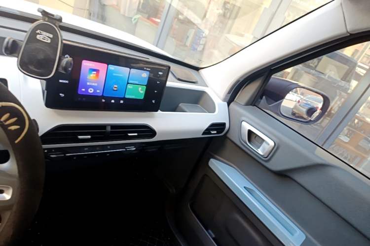 Used Geely Galaxy Panda 2024 Panda Mini 200km Longteng PRO Edition Audio And AC Panel
