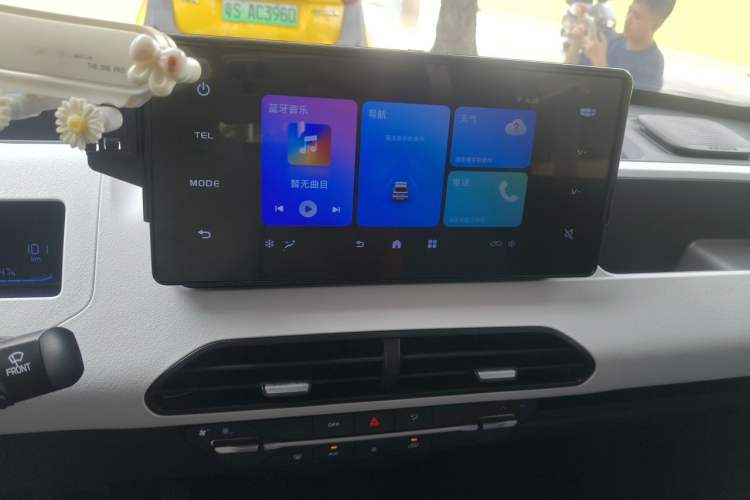 Used Geely Galaxy Panda 2024 Panda Mini 200km Longteng PRO Edition Audio And AC Panel
