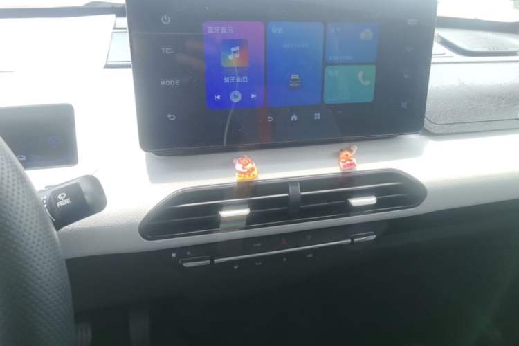 Used Geely Galaxy Panda 2024 Panda Mini 200km Endurance Bear Audio And AC Panel