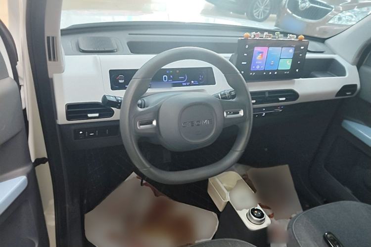Used Geely Galaxy Panda 2024 Panda Mini 200km Endurance Bear Center Console