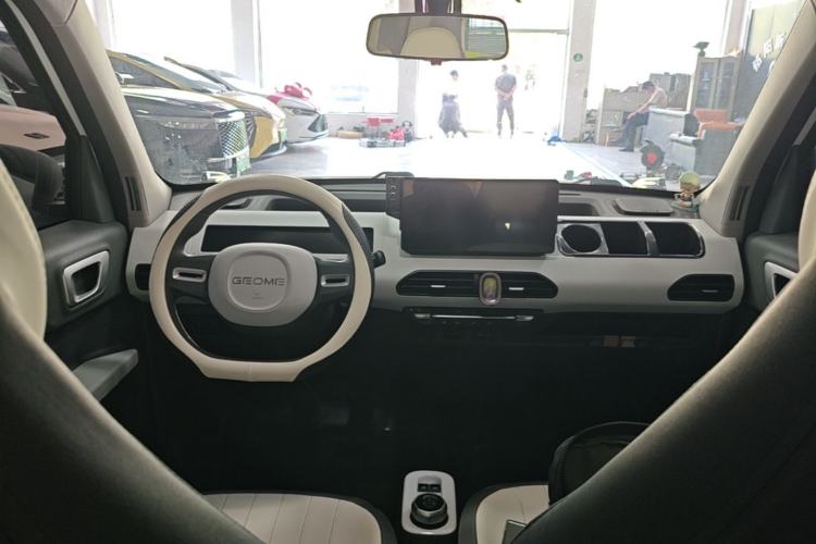Used Geely Galaxy Panda 2024 200km Panda Kart Center Console