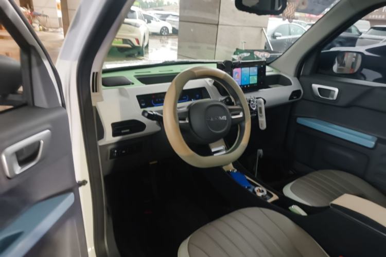 Used Geely Galaxy Panda 2024 Panda Mini 200km Endurance Bear Center Console