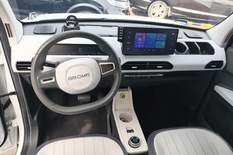 Used Geely Galaxy Panda 2024 200km Panda Kart Center Console