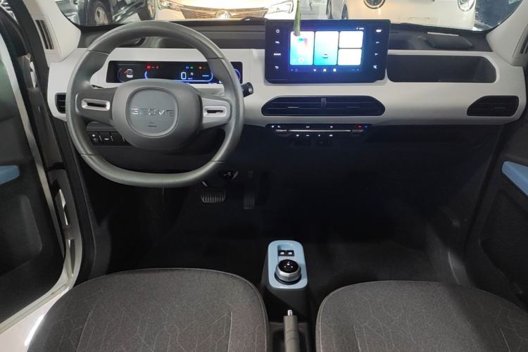 Used Geely Galaxy Panda 2024 Panda Mini 200km Endurance Bear Center Console
