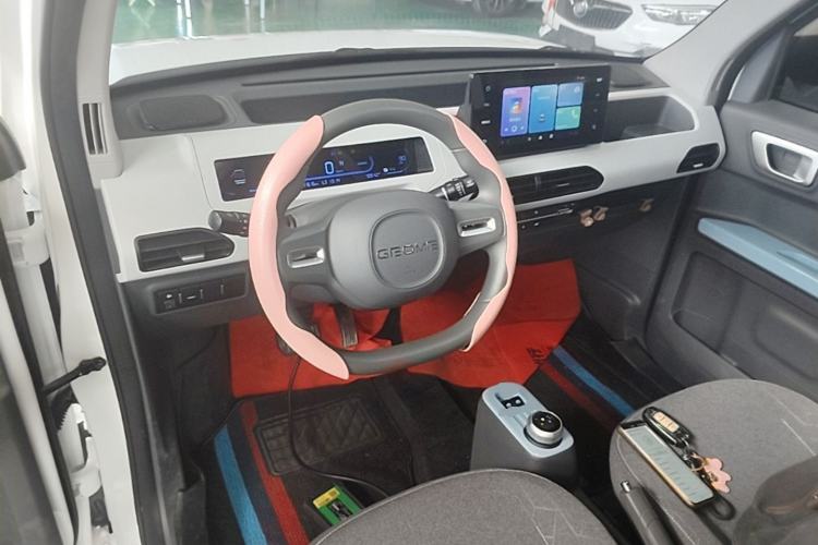 Used Geely Galaxy Panda 2024 Panda Mini 200km Endurance Bear Center Console