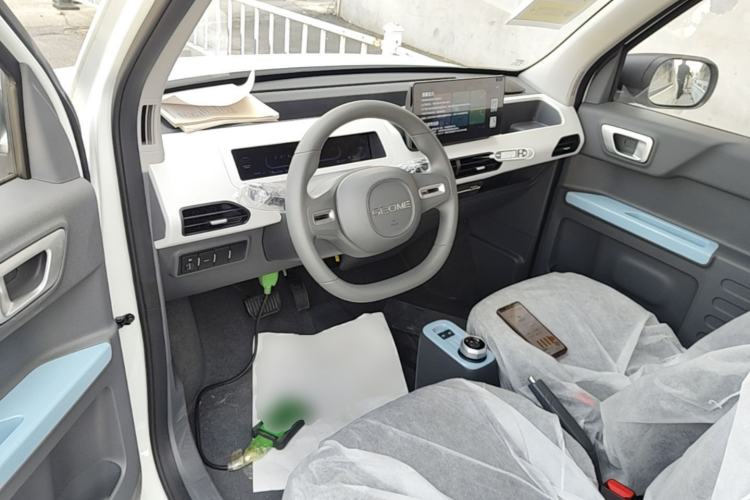 Used Geely Galaxy Panda 2024 Panda Mini 200km Endurance Bear Center Console