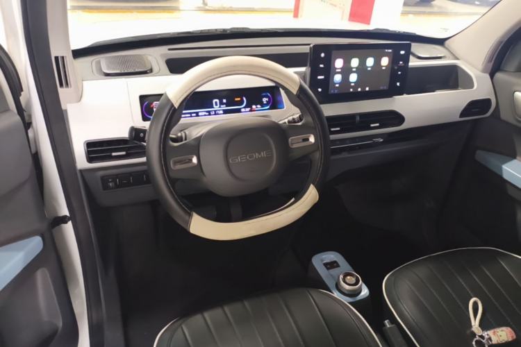 Used Geely Galaxy Panda 2024 Panda Mini 200km Longteng PRO Edition Center Console