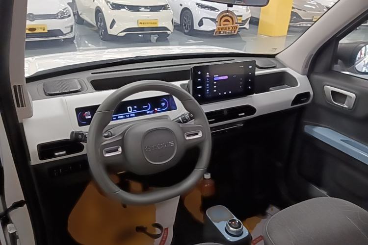 Used Geely Galaxy Panda 2024 Panda Mini 200km Longteng PRO Edition Center Console