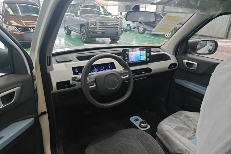 Used Geely Galaxy Panda 2024 Panda Mini 200km Longteng PRO Edition Center Console