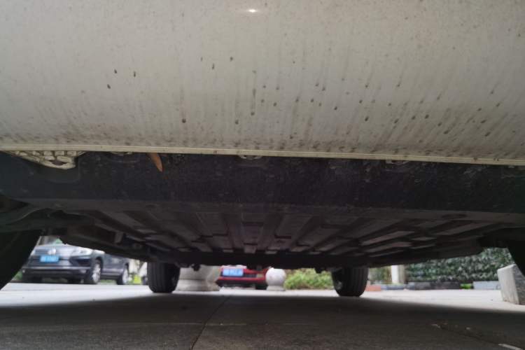Used Geely Galaxy Panda 2024 Panda Mini 200km Endurance Bear Chassis Front