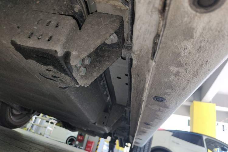 Used Geely Galaxy Panda 2024 Panda Mini 200km Endurance Bear Chassis Front Left