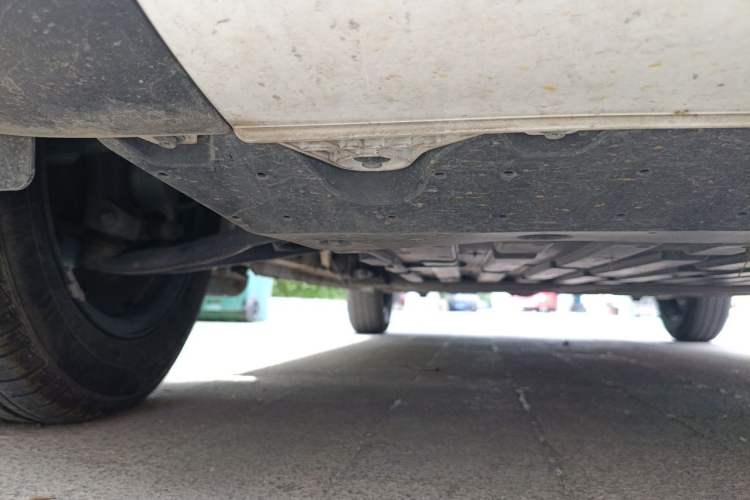 Used Geely Galaxy Panda 2024 Panda Mini 200km Endurance Bear Chassis Front Right