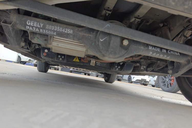 Used Geely Galaxy Panda 2024 Panda Mini 200km Endurance Bear Chassis Rear