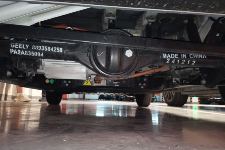Used Geely Galaxy Panda 2024 Panda Mini 200km Endurance Bear Chassis Rear