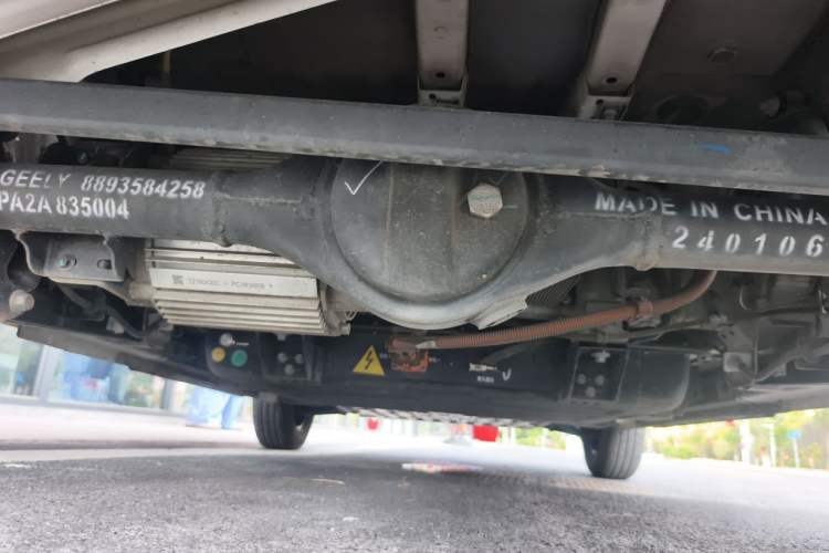 Used Geely Galaxy Panda 2024 Panda Mini 200km Endurance Bear Chassis Rear